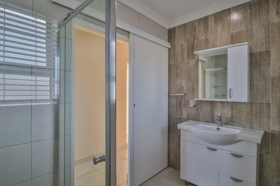 4 Bedroom Property for Sale in Hartenbos Landgoed Western Cape